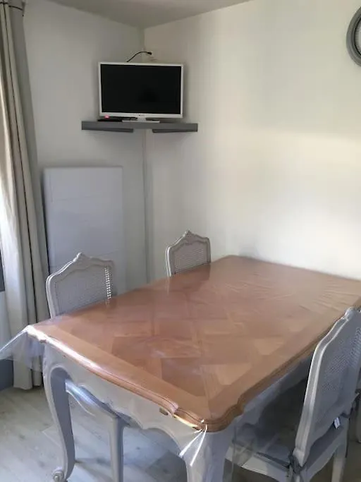 Maison Independante 200 M Du Lac Aix-les-Bains Holiday home